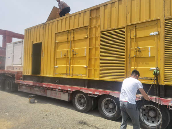 铁东发电机出租100KW发电机需要什么规格的电缆线？