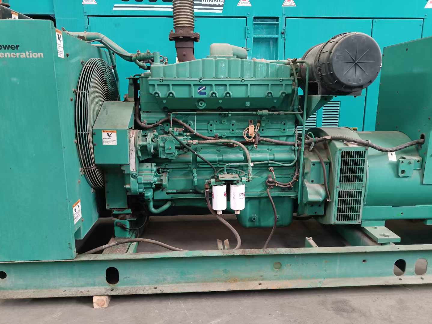 铁东过载会对 600kW 柴油发电机组造成哪些损害？