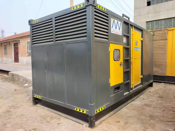 铁东柴油发电机输出电流大小是有什么决定的？