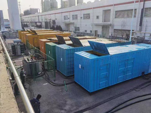 铁东380V和690V电压的电缆线相同吗？