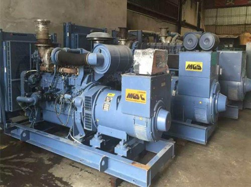 铁东柴油发电机如何测试电流大小？