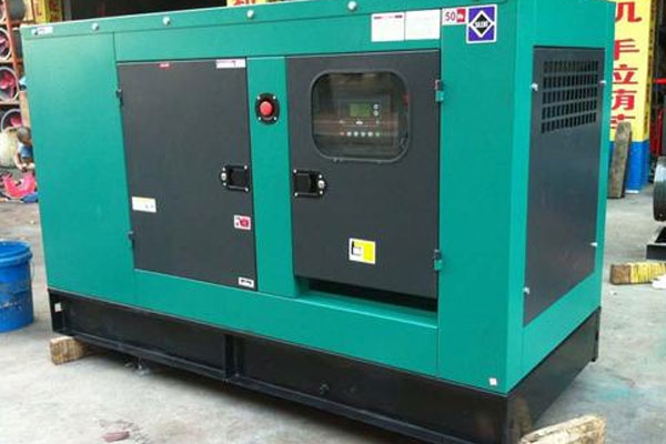 铁东如何检查机油的使用时间？