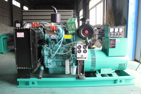 铁东如何判断机油是否需要更换？