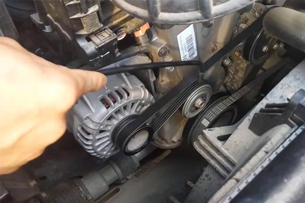 铁东转速传感器的工作原理是什么？