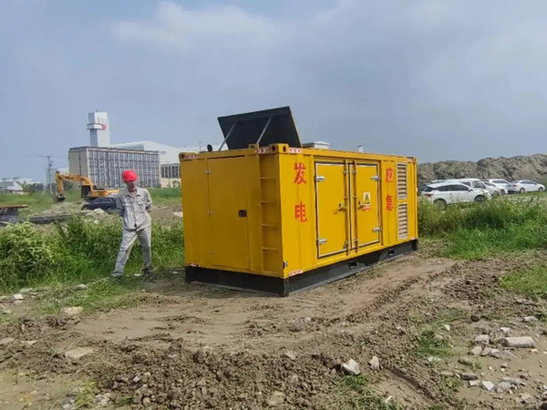 铁东冬季低温环境下，发电机组启动电瓶的容量需求是否会增加？